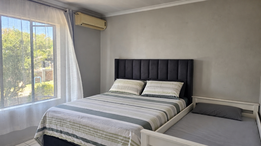 2 Bedroom Property for Sale in Allens Nek Gauteng