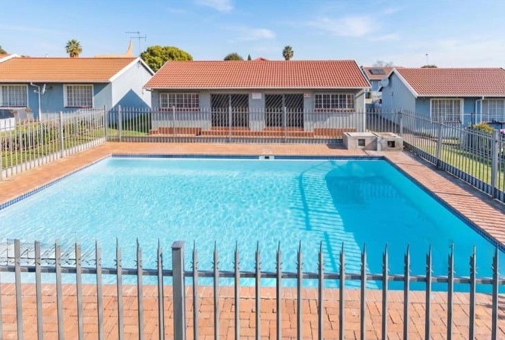 3 Bedroom Property for Sale in Roodepoort West Gauteng