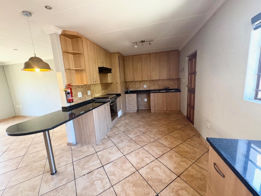 To Let 3 Bedroom Property for Rent in New State Areas Gauteng