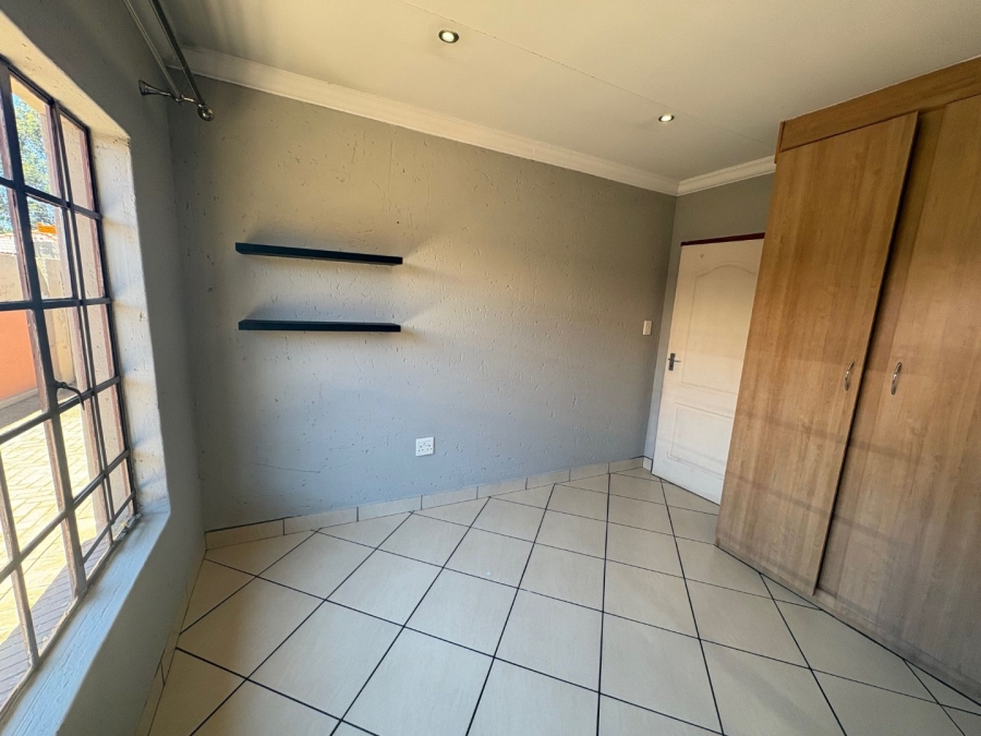 To Let 3 Bedroom Property for Rent in New State Areas Gauteng