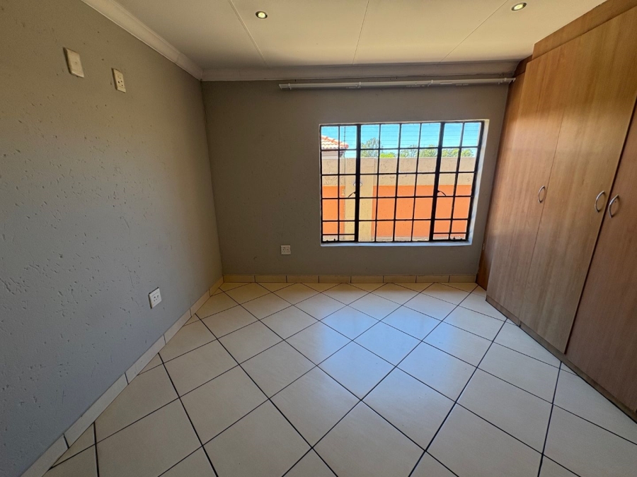 To Let 3 Bedroom Property for Rent in New State Areas Gauteng