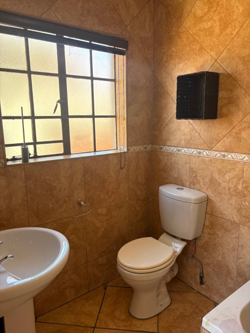 To Let 3 Bedroom Property for Rent in New State Areas Gauteng