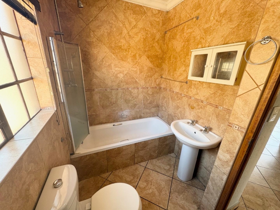 To Let 3 Bedroom Property for Rent in New State Areas Gauteng