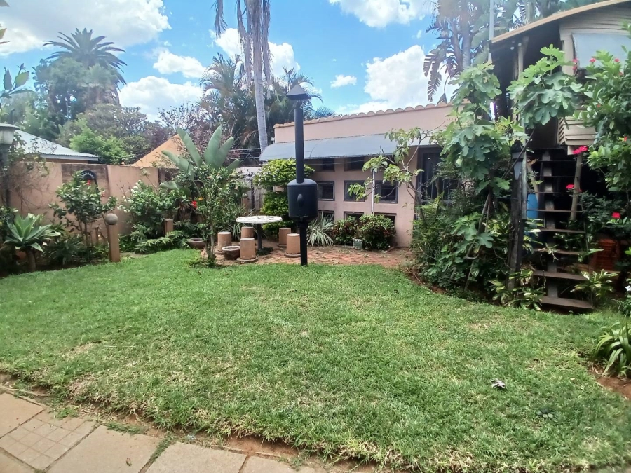 To Let 1 Bedroom Property for Rent in Capital Park Gauteng