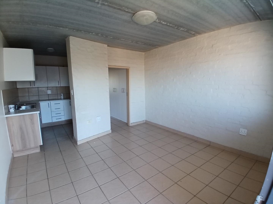 To Let 1 Bedroom Property for Rent in Die Hoewes Gauteng