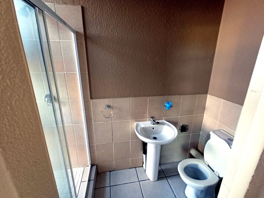 To Let 2 Bedroom Property for Rent in Honeydew Gauteng