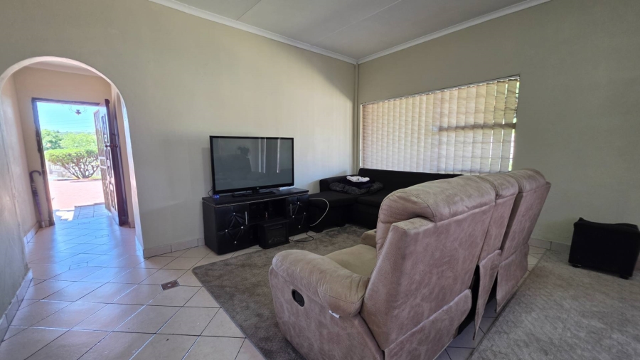 3 Bedroom Property for Sale in Verwoerdpark Gauteng