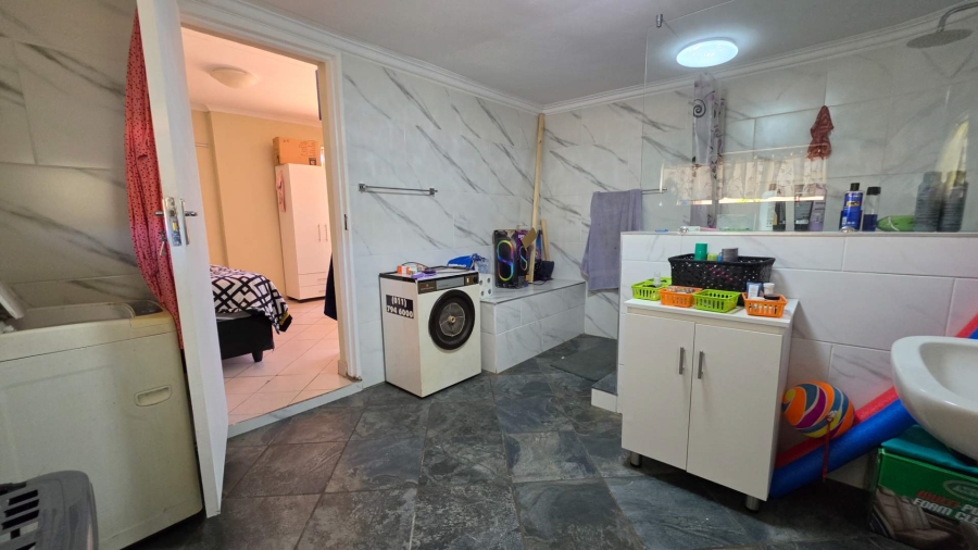 3 Bedroom Property for Sale in Verwoerdpark Gauteng
