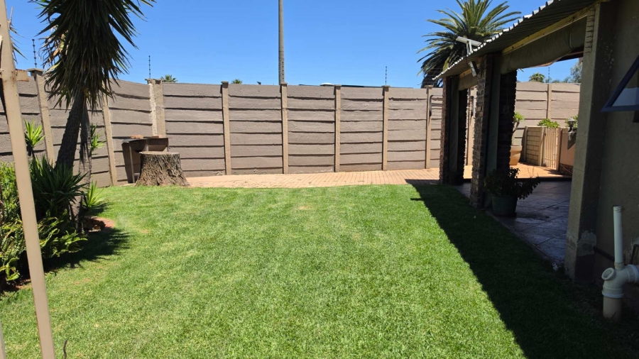 3 Bedroom Property for Sale in Verwoerdpark Gauteng