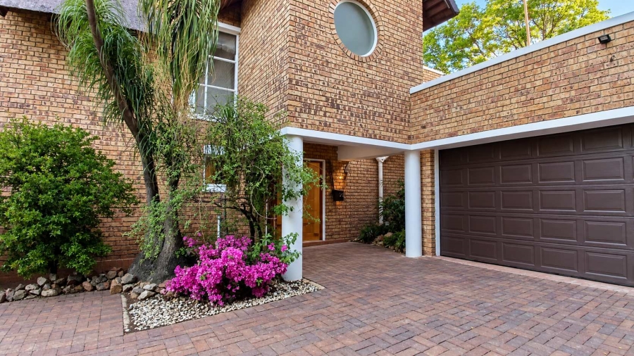 To Let 3 Bedroom Property for Rent in Hurlingham Manor Gauteng