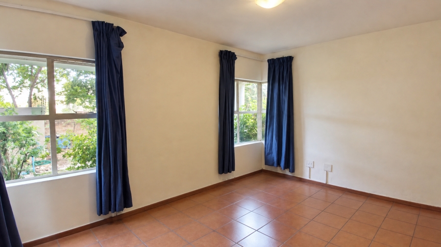 To Let 3 Bedroom Property for Rent in Hurlingham Manor Gauteng