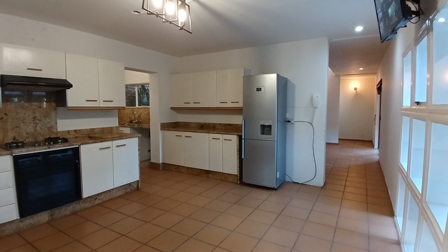 To Let 3 Bedroom Property for Rent in Hurlingham Manor Gauteng