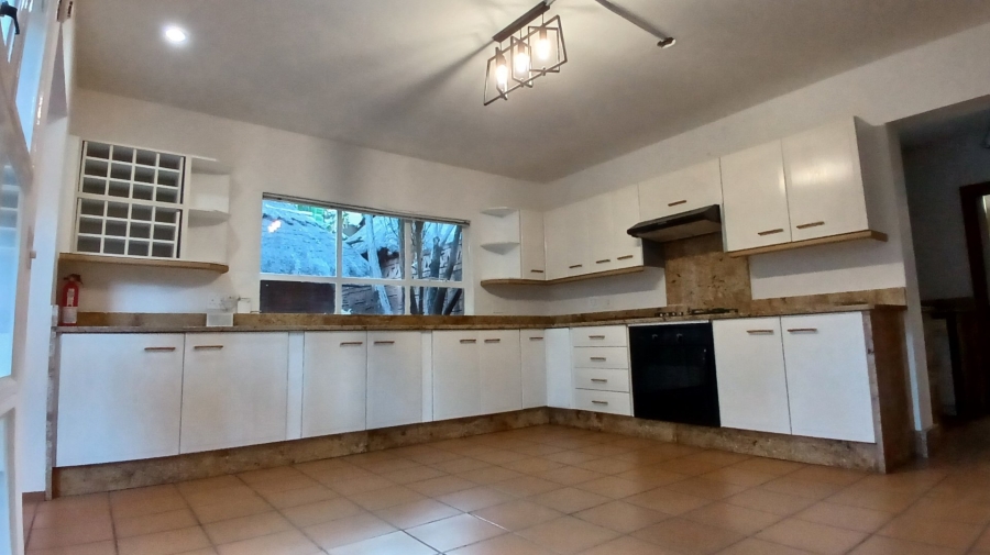 To Let 3 Bedroom Property for Rent in Hurlingham Manor Gauteng