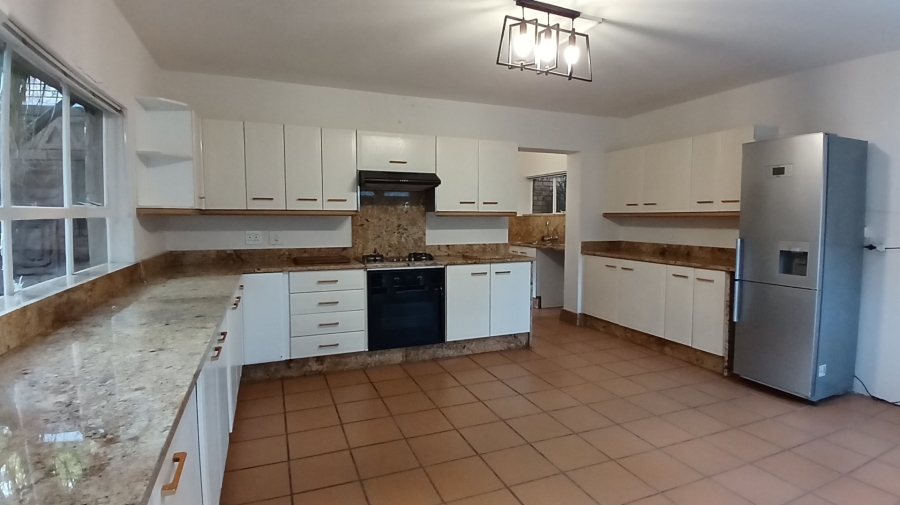 To Let 3 Bedroom Property for Rent in Hurlingham Manor Gauteng