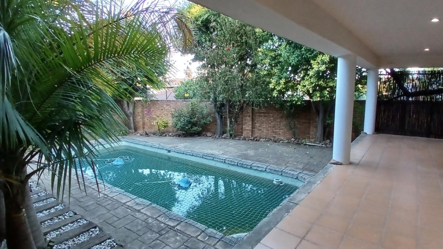 To Let 3 Bedroom Property for Rent in Hurlingham Manor Gauteng