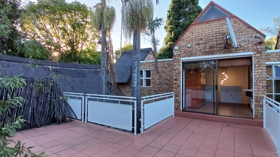 To Let 3 Bedroom Property for Rent in Hurlingham Manor Gauteng