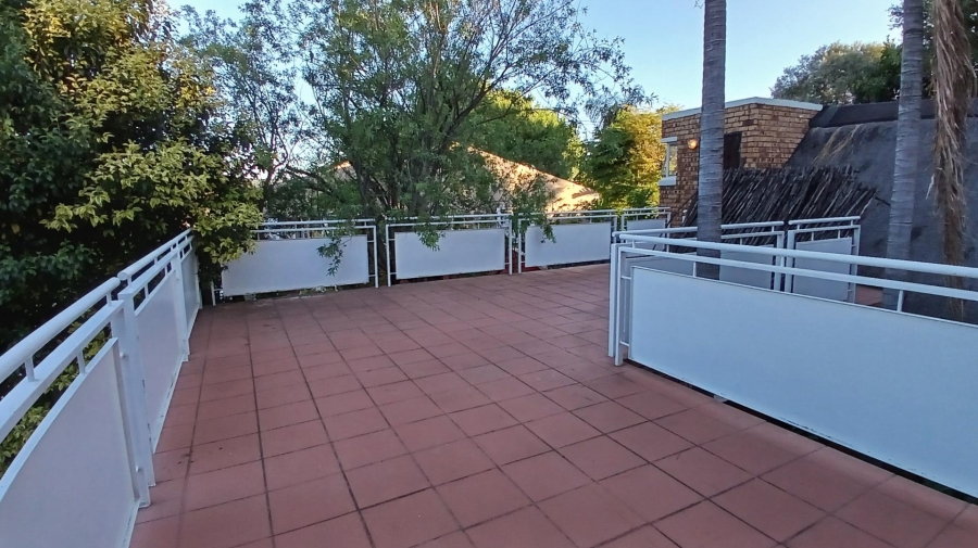 To Let 3 Bedroom Property for Rent in Hurlingham Manor Gauteng