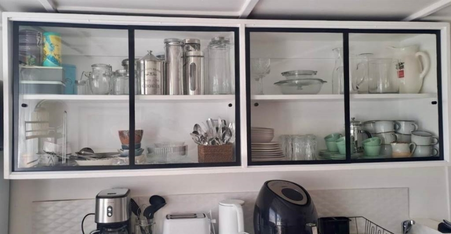 To Let 1 Bedroom Property for Rent in Parkhurst Gauteng