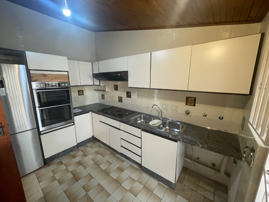 To Let 2 Bedroom Property for Rent in Hyde Park Gauteng