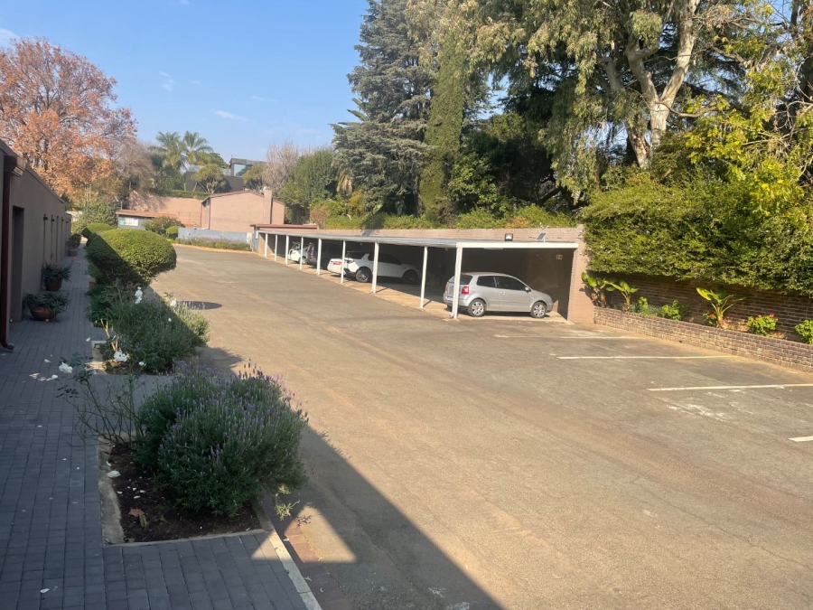 To Let 2 Bedroom Property for Rent in Hyde Park Gauteng