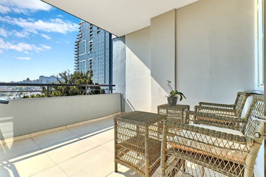 To Let 1 Bedroom Property for Rent in Parkmore Gauteng