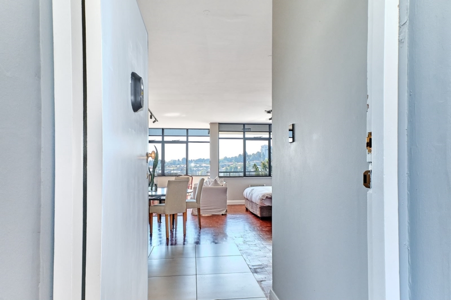 To Let 1 Bedroom Property for Rent in Parkmore Gauteng