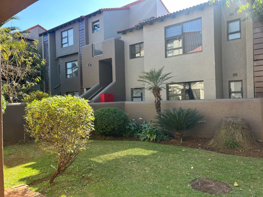 To Let 3 Bedroom Property for Rent in Lakefield Gauteng