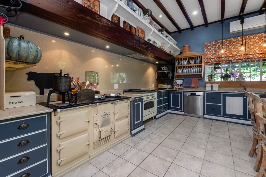 7 Bedroom Property for Sale in Lanseria Gauteng