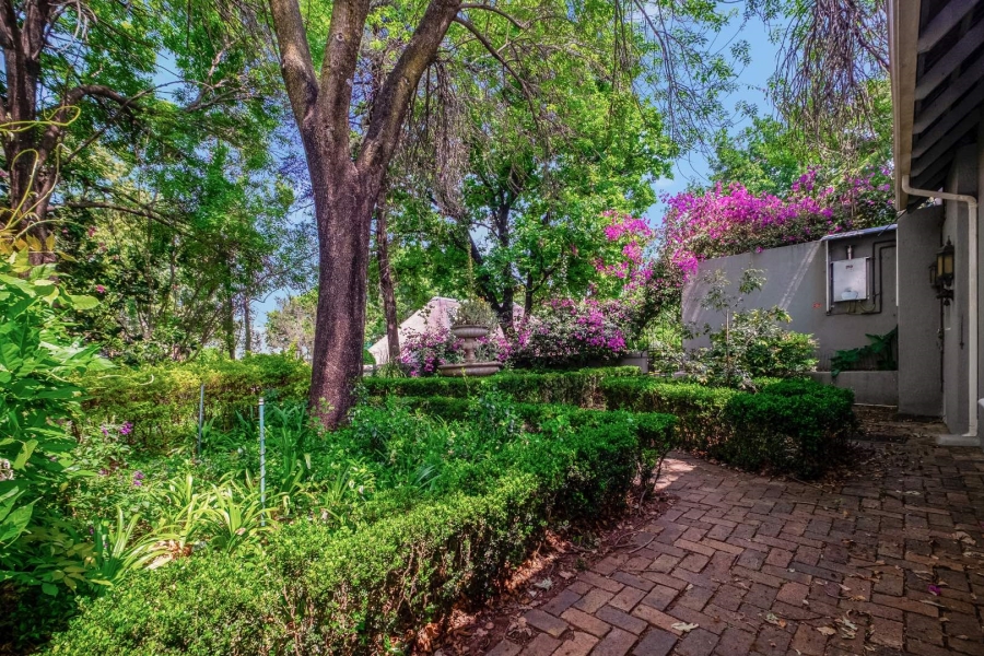7 Bedroom Property for Sale in Lanseria Gauteng
