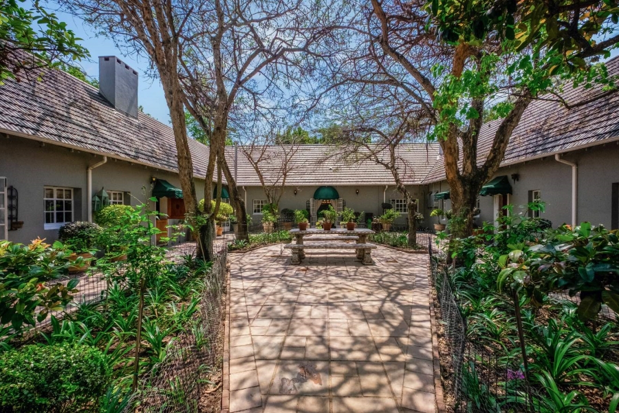 7 Bedroom Property for Sale in Lanseria Gauteng
