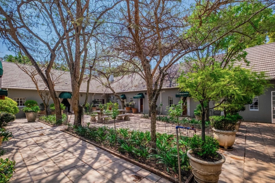 7 Bedroom Property for Sale in Lanseria Gauteng