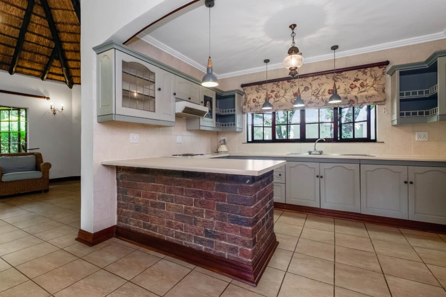 7 Bedroom Property for Sale in Lanseria Gauteng