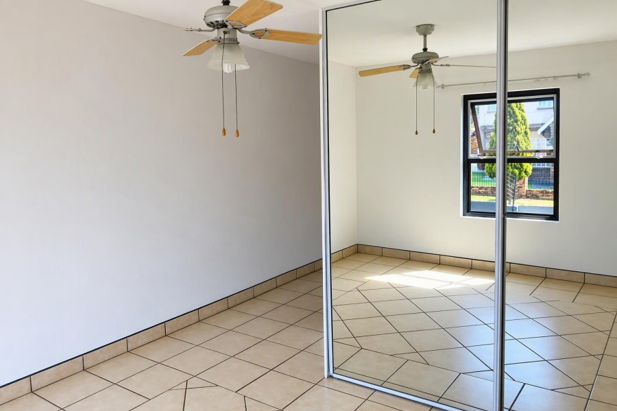 To Let 2 Bedroom Property for Rent in Marais Steyn Park Gauteng