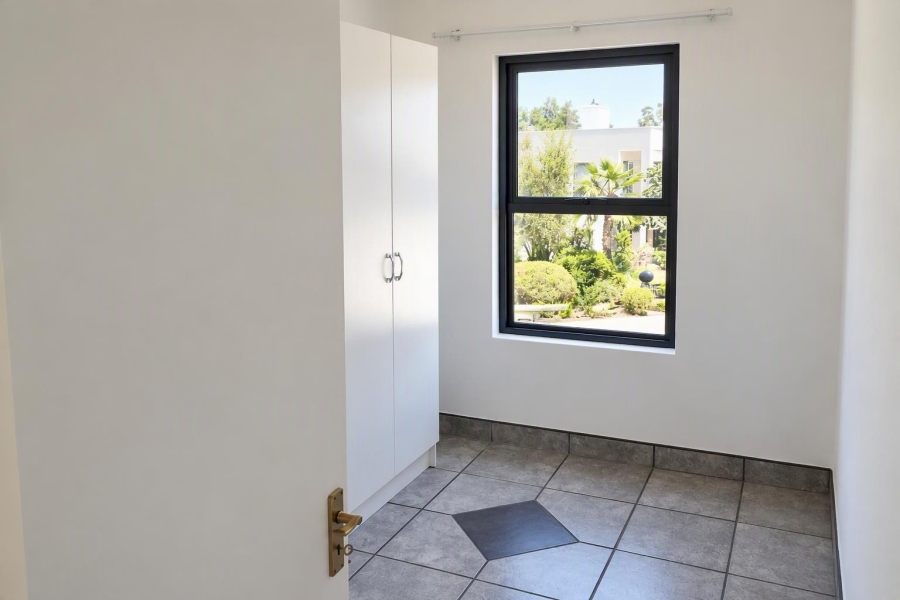 To Let 2 Bedroom Property for Rent in Marais Steyn Park Gauteng