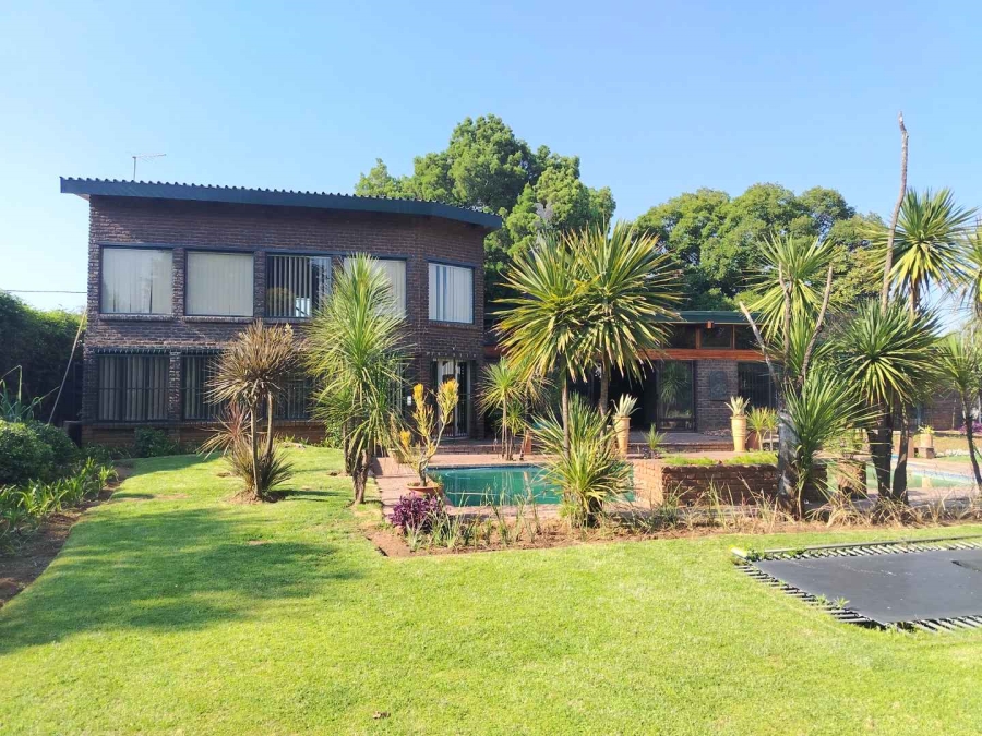 4 Bedroom Property for Sale in Selcourt Gauteng