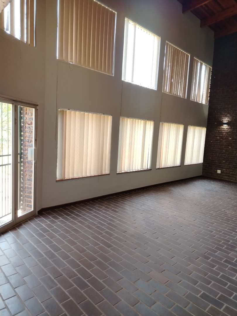 4 Bedroom Property for Sale in Selcourt Gauteng