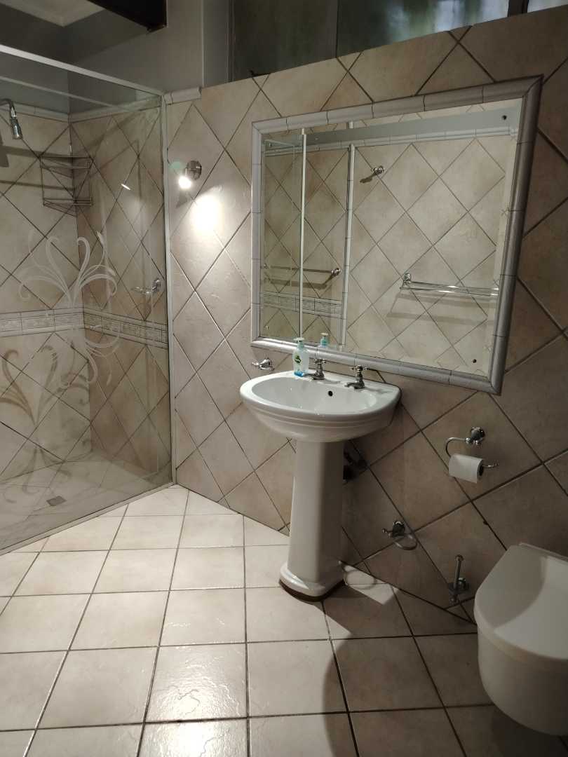 4 Bedroom Property for Sale in Selcourt Gauteng