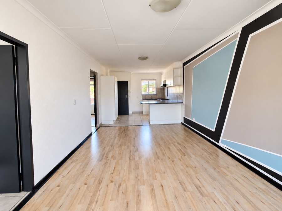 To Let 2 Bedroom Property for Rent in Wilro Park Gauteng