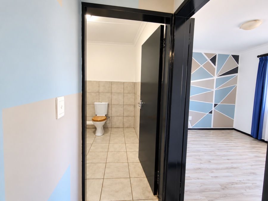 To Let 2 Bedroom Property for Rent in Wilro Park Gauteng