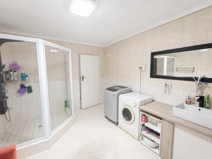 4 Bedroom Property for Sale in Crosby Gauteng