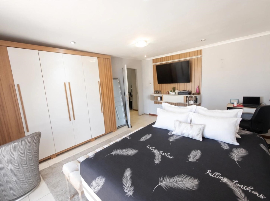 4 Bedroom Property for Sale in Crosby Gauteng