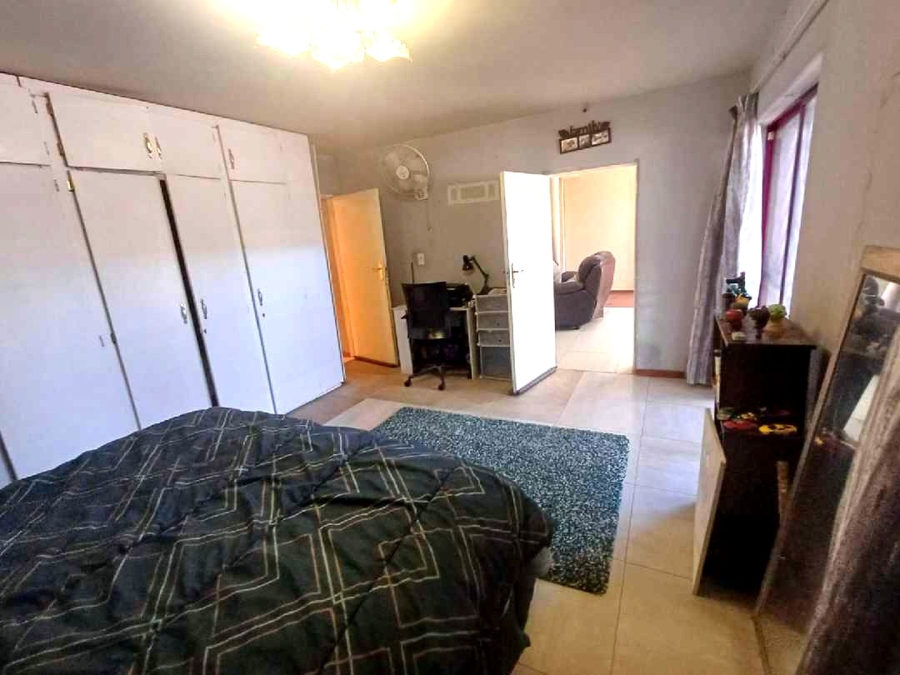 4 Bedroom Property for Sale in Crosby Gauteng