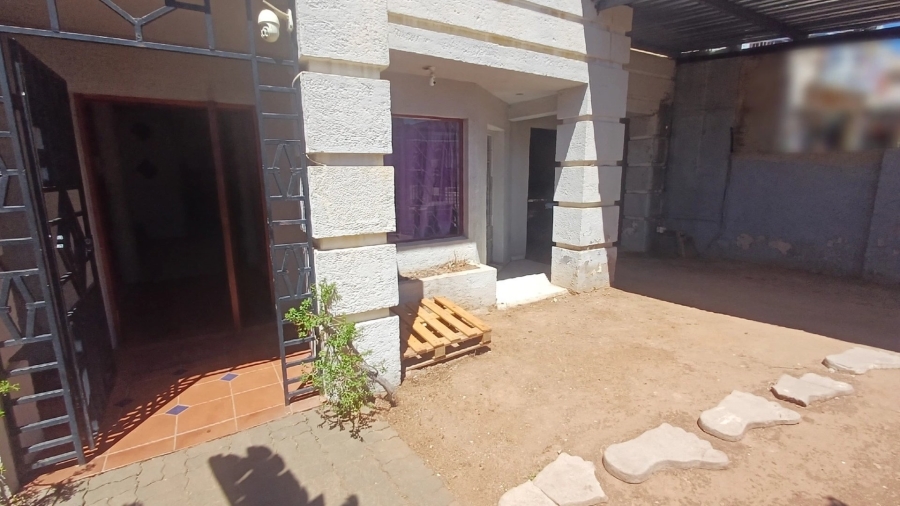 4 Bedroom Property for Sale in Crosby Gauteng