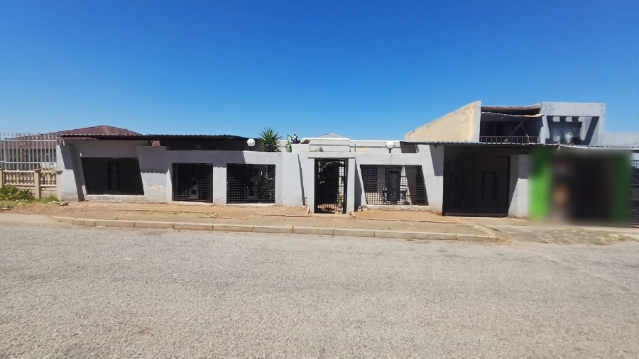 4 Bedroom Property for Sale in Crosby Gauteng
