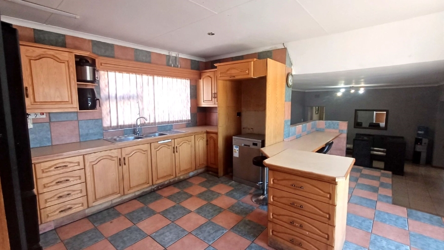4 Bedroom Property for Sale in Crosby Gauteng