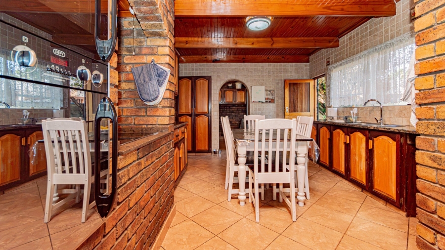 4 Bedroom Property for Sale in Verwoerdpark Gauteng