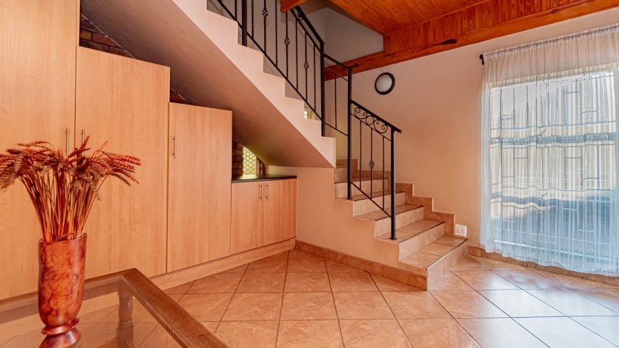 4 Bedroom Property for Sale in Verwoerdpark Gauteng
