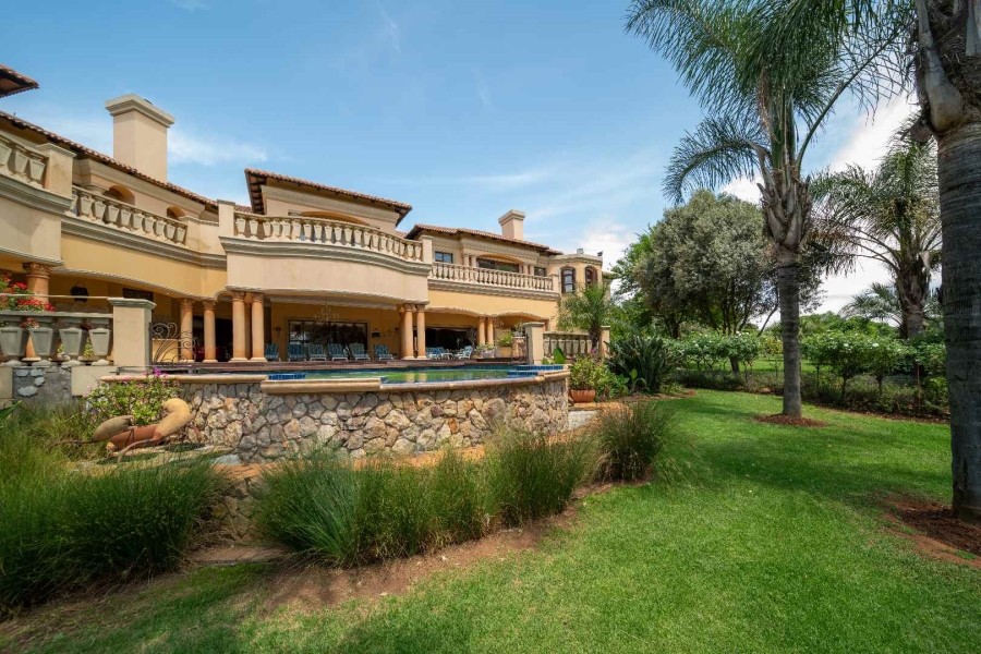 6 Bedroom Property for Sale in Benoni Small Farms Gauteng