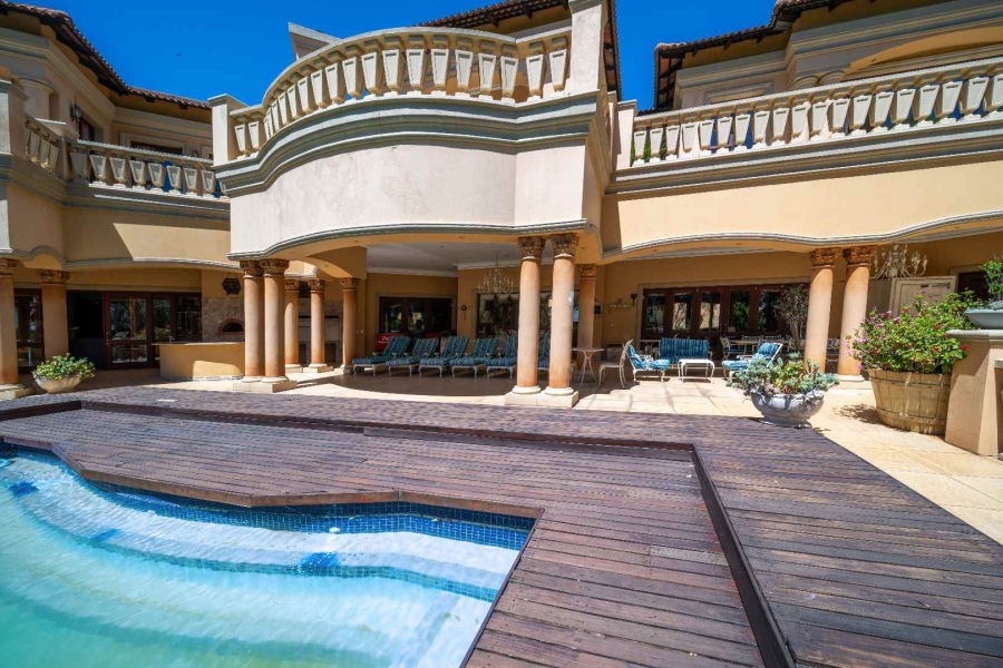 6 Bedroom Property for Sale in Benoni Small Farms Gauteng