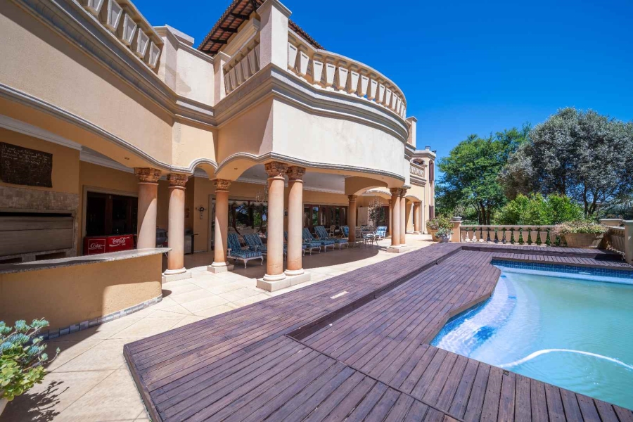 6 Bedroom Property for Sale in Benoni Small Farms Gauteng